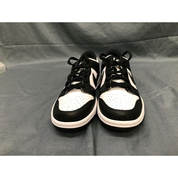 Nike Boys Dunk Low (GS) Sneakers Leather Panda Edition Size 4.5 NEW NO BOX! - Picture 3 of 10